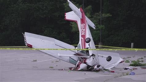 Small plane crashes near Akron middle school | wkyc.com
