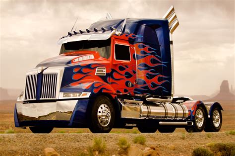 Western Star Brings Optimus Prime to Mid-America Show