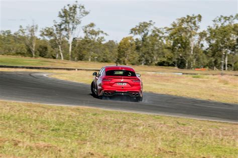 2021 Kia Stinger GT performance review | CarExpert