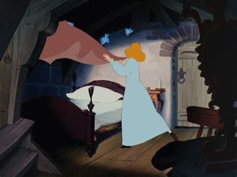 cinderella-birds-making-bed.gif (499×374) | Disney princess movies, Disney princesses and ...