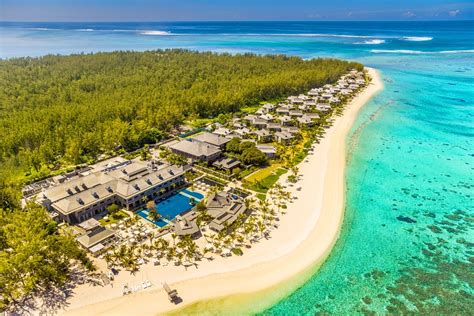 The St. Regis Mauritius Resort und The Westin Turtle Bay Resort & Spa ...