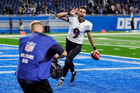 Justin Tucker's Record-Breaking Kick Wins NFL's Moment of the Year ...