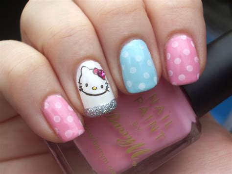 Craft Nail: Hello Kitty