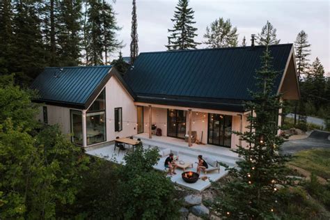 9 Best Rental Cabins Near Glacier National Park | Field Mag