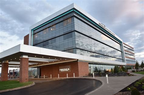 Hospital in Lewisburg opens registration for Phase 1A of COVID-19 ...