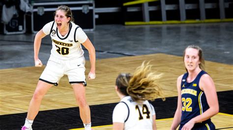 Iowa women's basketball: Hawkeyes rout No. 12 Michigan after COVID-19 delay