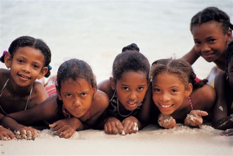 Children of Seychelles - Humanium