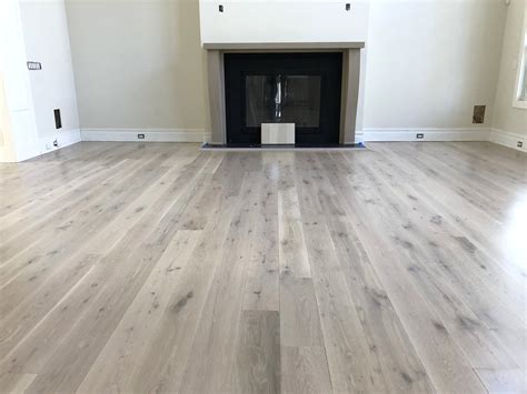 TO GRAY OR NOT TO GRAY? GRAY HARDWOOD FLOORS... A TREND OR A TRADITION ...