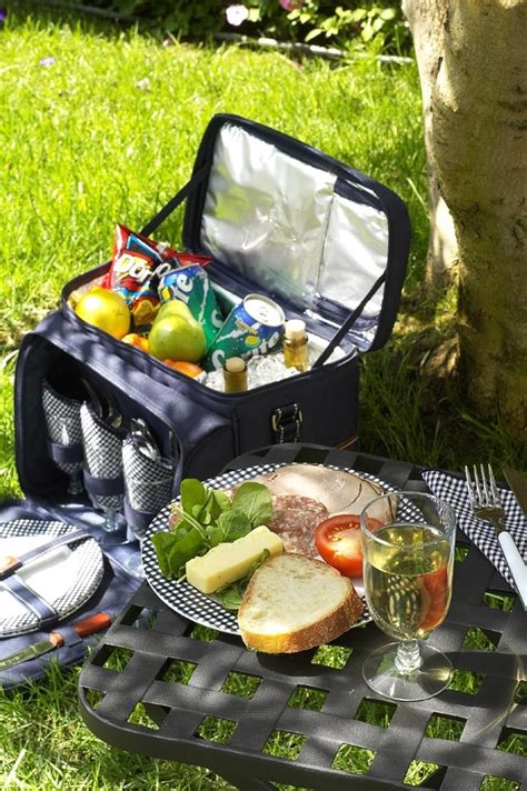 Picnic at Ascot Equipped Picnic Cooler with Service for 4 on Wheels - Navy