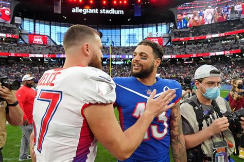 NFL Pro Bowl 2024 Rosters: Tua Tagovailoa, Lamar Jackson, Brock Purdy ...