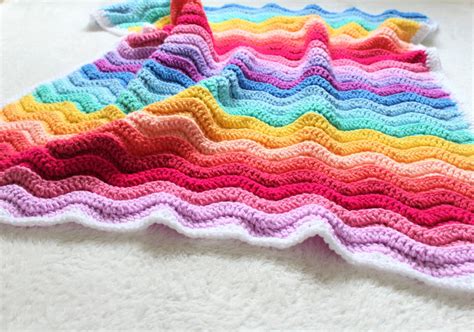 Chunky Rainbow Ripple Baby Blanket - Free Crochet Pattern - Truly Crochet