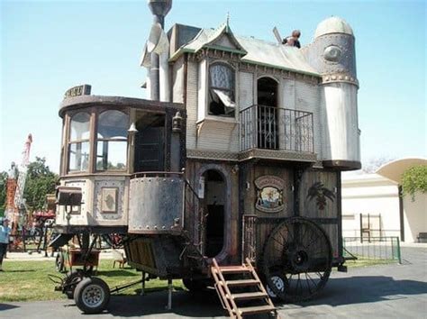 The World's Weirdest Houses: 40 Unusual Homes From Around the Globe - Dengarden - Home and Garden