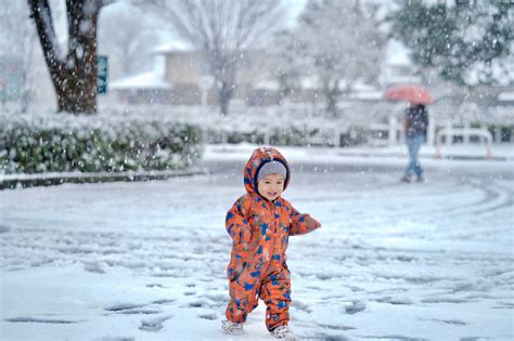 Yes, Your Kids Can Play Outside All Winter - The New York Times