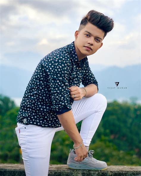 Riyaz Aly tiktok star cute hairstyle hd images | Photo poses for boy, Photoshoot pose boy, Cute ...