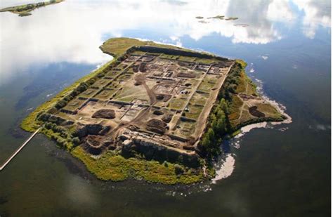 1300-year-old-fortress-like-structure-siberian-lake900510063825096223.jpg – THE CALENDAR