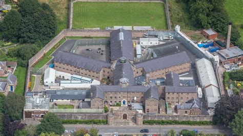 Coronavirus: Prison officer, 33, dies with Covid-19 - BBC News