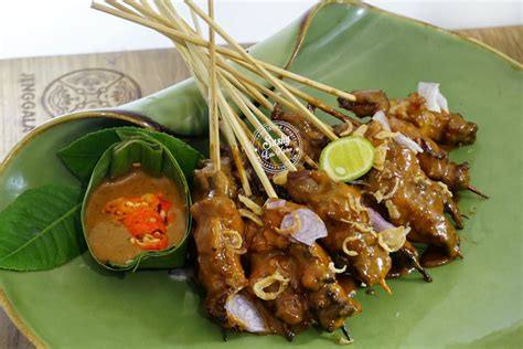 Sate Ayam Khas Madura - Sashy Little Kitchen: Food and Travel Blogger