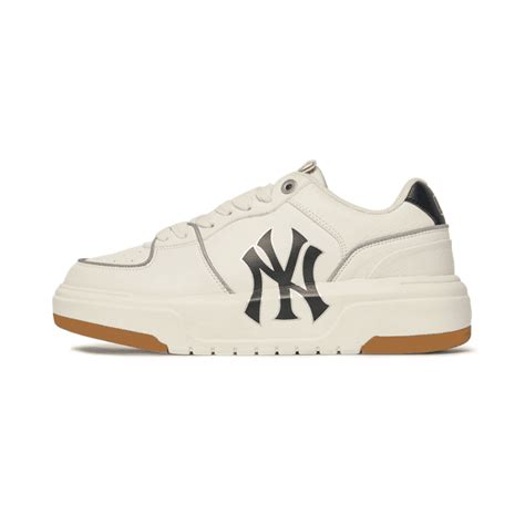 Giày MLB Chunky Liner Low New York Yankees 'Ivory' 3ASXCA12N-50IVS ...