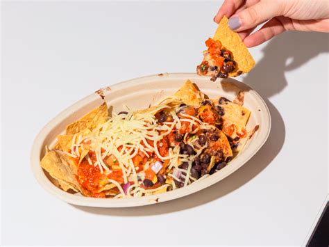 Chipotle teases nachos: REVIEW, PHOTOS - Business Insider