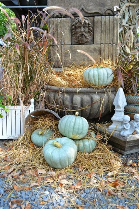 16 Easy DIY Ideas for Decorating with Pumpkins | Fall decor, Autumn decorating, Blue pumpkins