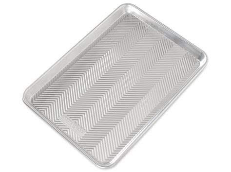 Jelly Roll Pan: Size, Types & Buying Guides