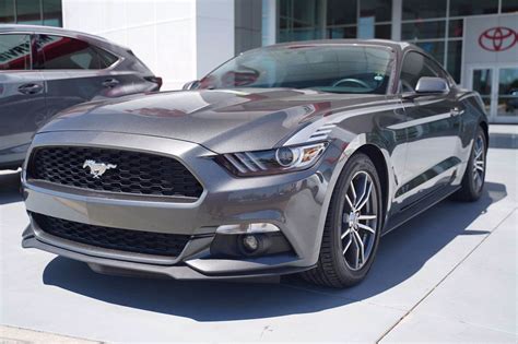 Pre-Owned 2017 Ford Mustang EcoBoost RWD 2dr Car