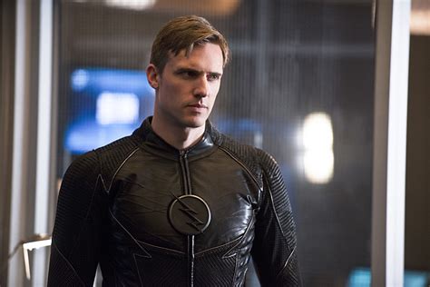 'Zoom' Reveals Himself In New Promotional Stills From THE FLASH Season ...