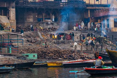 Varanasi, India - Dec 26, 2019: Cremation of Bodies at the Manikarnika ...