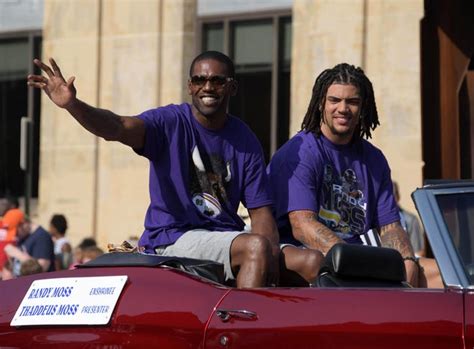 LSU's Thaddeus Moss, son of Randy Moss, is living up to his dad's name