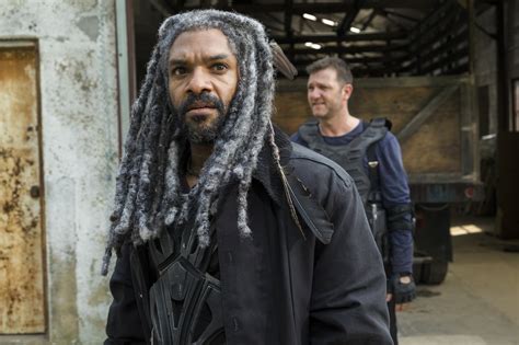 What Happens to Ezekiel in The Walking Dead Comic Books? | POPSUGAR ...