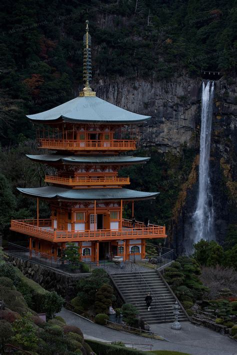 Nachi Taisha Shrine | Louie Psihoyos Photography