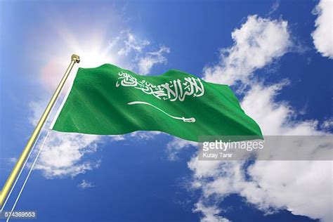 Saudi Arabian Flag Photos and Premium High Res Pictures - Getty Images