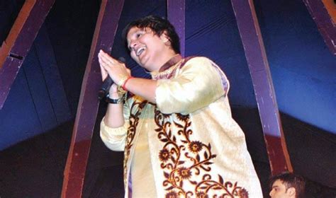 Dandiya queen Falguni Pathak takes Rs 40L price cut for Navratri ...