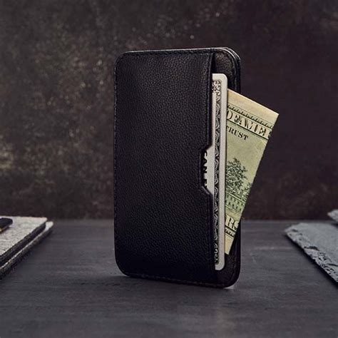 Vaultskin Chelsea Handmade Slim Leather Wallet with RFID Blocking | Gadgetsin