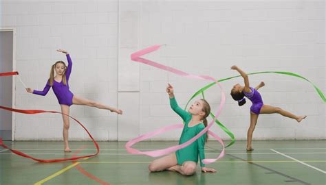 How to Perform a Ribbon Dance | Our Pastimes