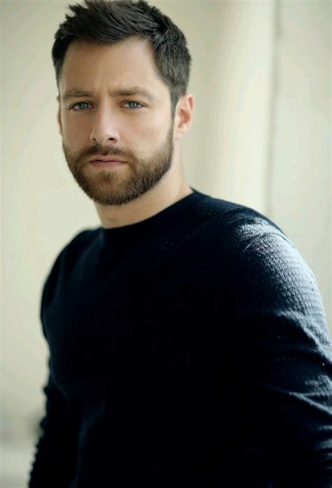 Scottish Actor, Richard Rankin | Richard rankin, Scottish actors, Celebrities male