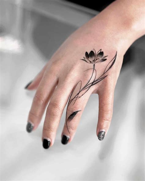 Share 79+ unique girly finger tattoos super hot - in.coedo.com.vn