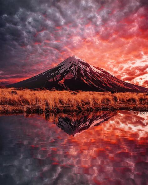 hobopeeba | Sunset pictures, Beach sunset images, Taranaki