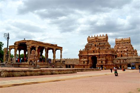 Brihadeeswarar Temple - A Great Living Chola Temple - Jothishi