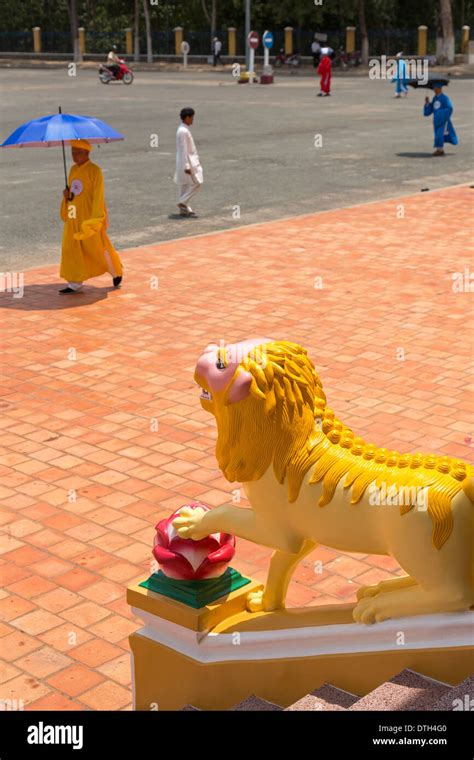 Cao Dai followers, Tay Ninh, Vietnam Stock Photo - Alamy