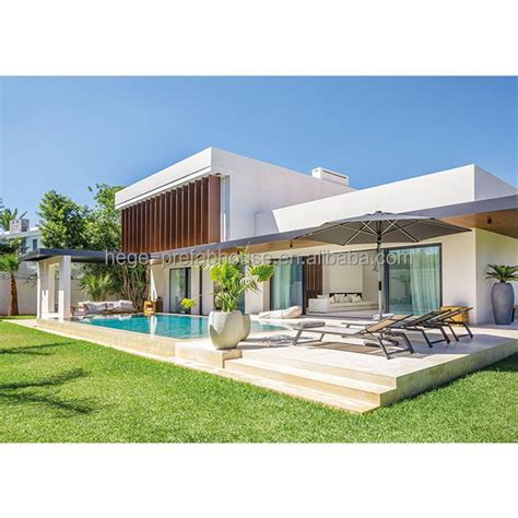 Modern Luxury Villa with Swimming Pool