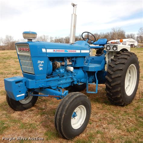 1972 Ford 7000 tractor in Tebbetts, MO | Item JI9326 sold | Purple Wave