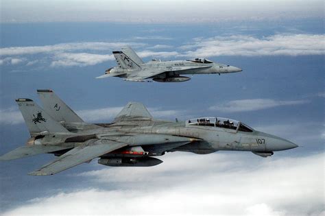 US Naval Aviators explain why "a mixed division of F-14 Tomcats and F/A-18 Hornets was ...