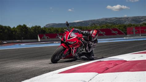 Honda CBR650R Top Speed Test: Is It Faster Than The Aprilia RS 660?