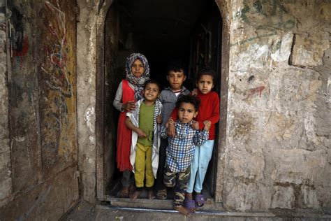 Migrants stranded in Yemen 'fear for their lives', warns IOM - InfoMigrants