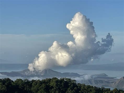 Volcanic smog or vog seen over Taal Volcano caldera | GMA News Online