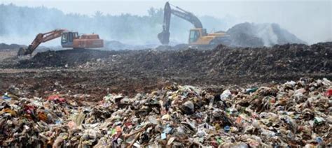 How the Deonar garbage-dump fire exposed the self-centredness of Mumbai ...