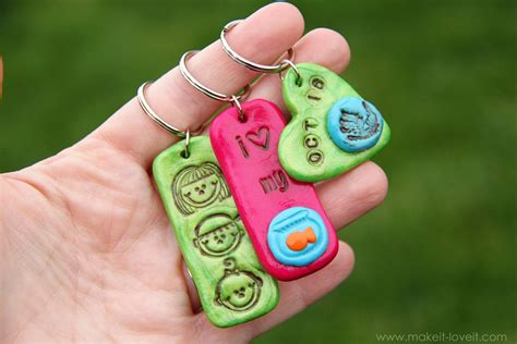 Stamped Clay Jewelry (and Keychains and Gift Tags) | Make It and Love It