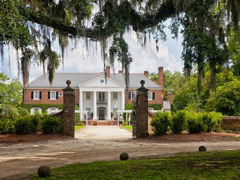 Boone Hall Plantation, Mt. Pleasant, South Carolina, United States ...