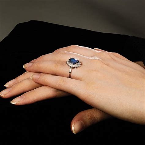 The Kate Middleton Engagement Ring Replica: Royal Inspiration by The ...